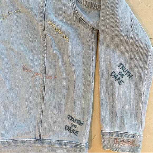 PacSun Light Jean Jacket Truth or Dare Medium - Picture 11 of 11